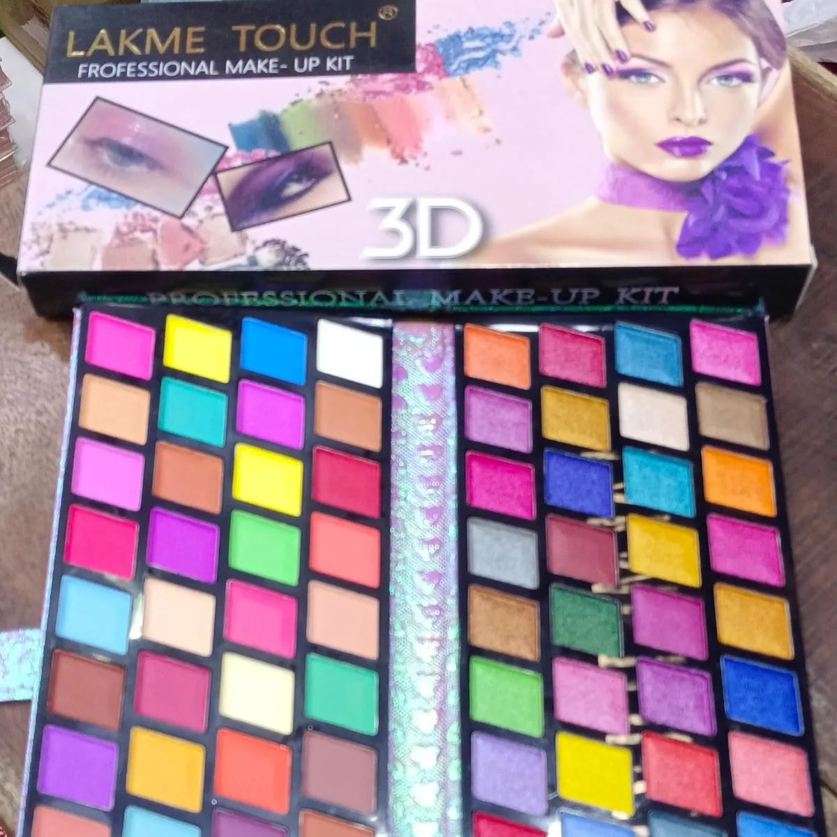 Lakme Touch Professional Makeup Kit