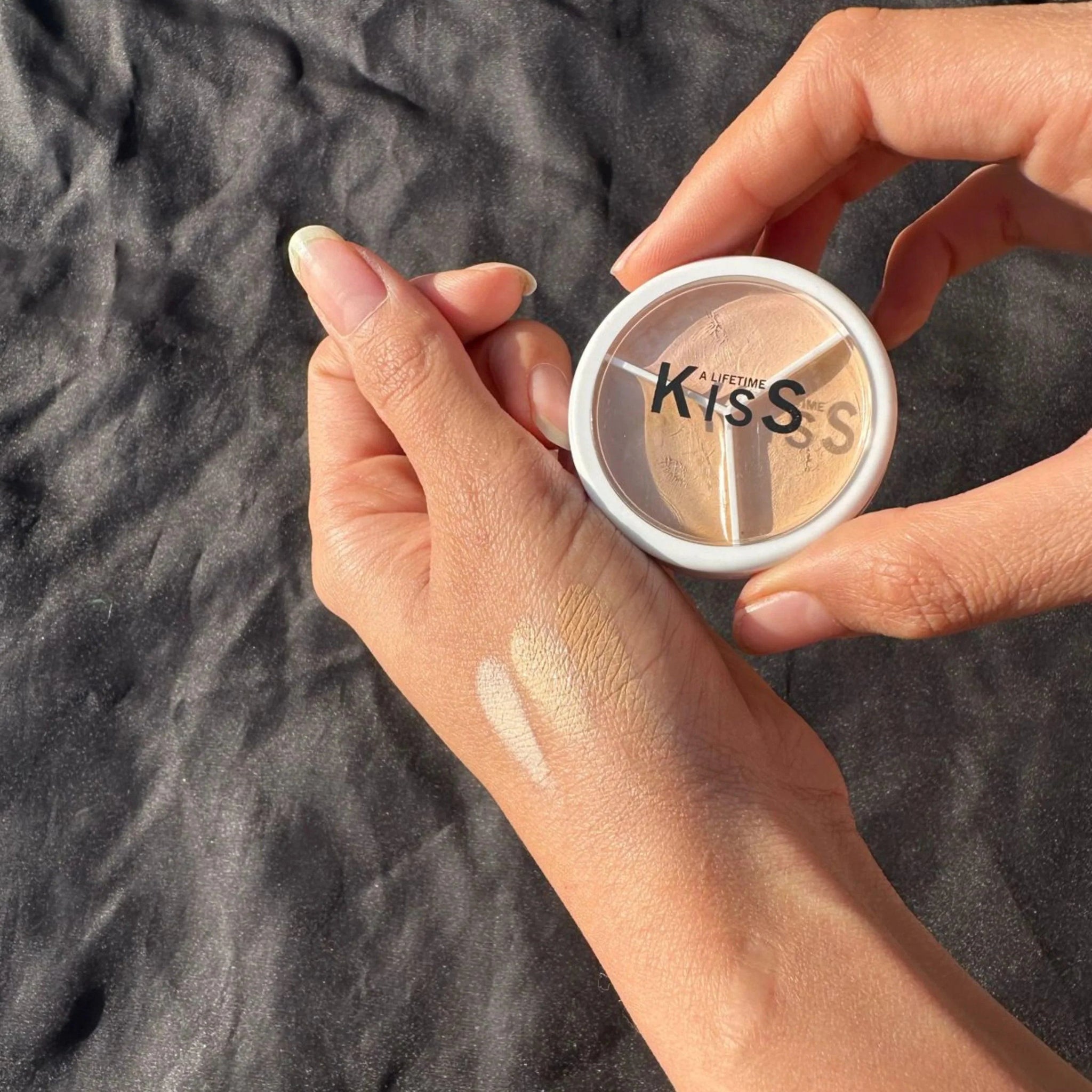 Kiss 3 in 1 Concealer