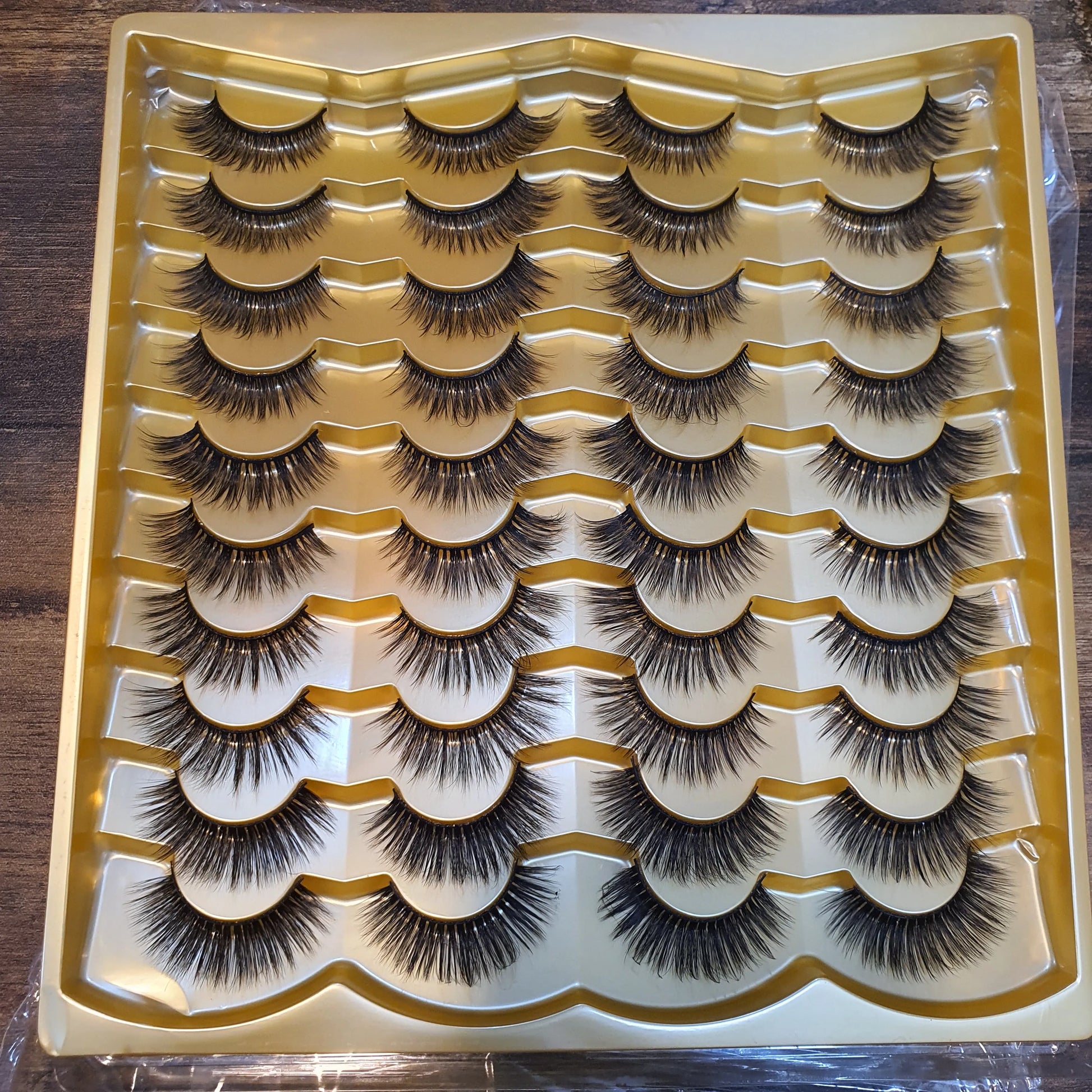 20 pairs 100% super HANDMADE Heavy & Simple Look Lashes