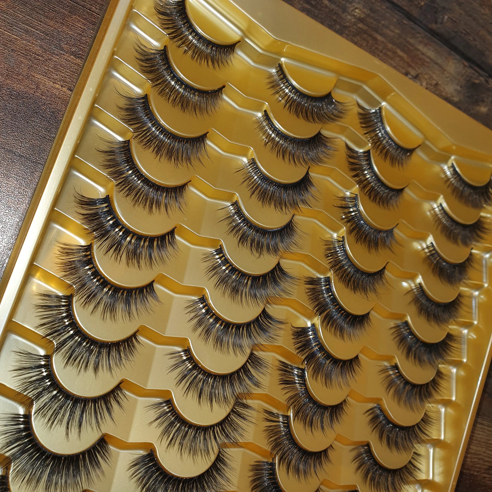 20 pairs 100% super HANDMADE Heavy & Simple Look Lashes