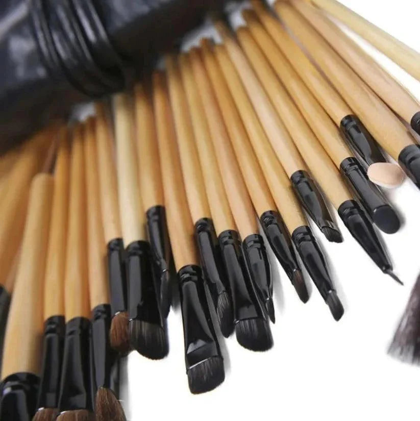 Bobibrown 24 Piece Brush Set