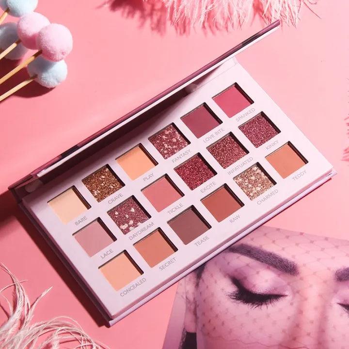 Huda Beauty - The New Nude Eyeshadow Palette