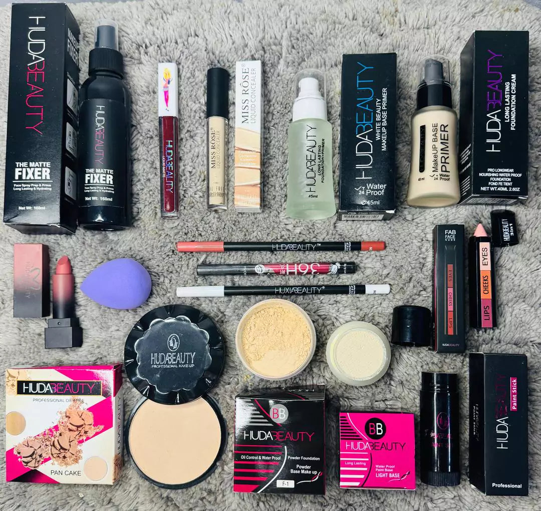 Huda Beauty Make up Deal 15 in 1