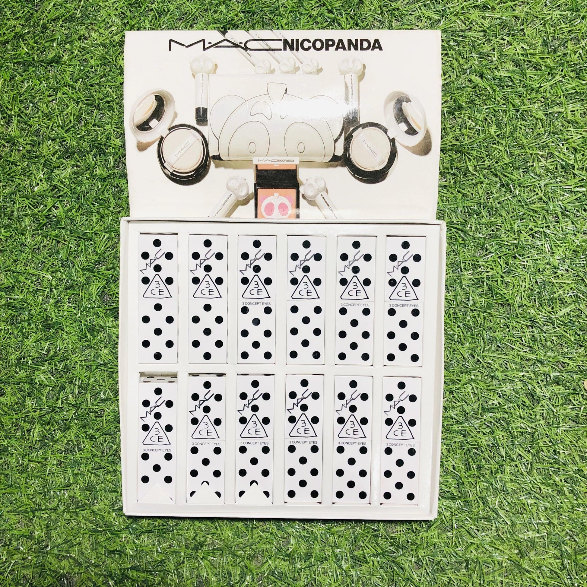 MAC 12 colour Nico Panda lipstick box