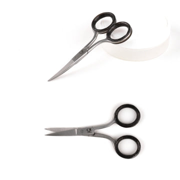 Quetee Beauty Nail scissors with curved blades