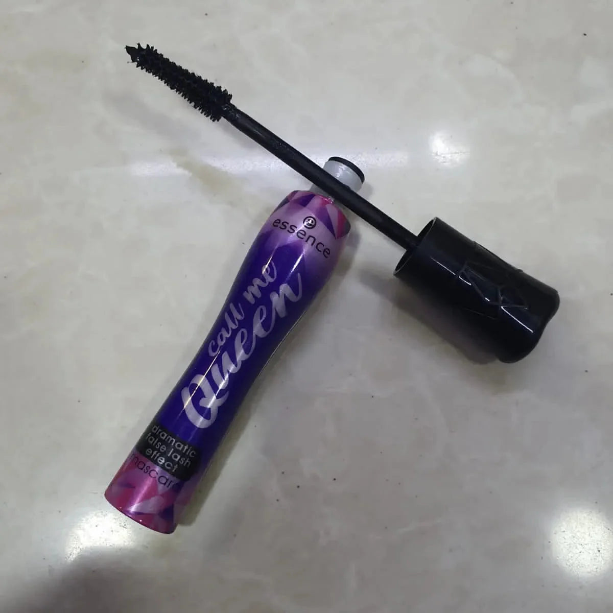 Essence Call Me Queen Dramatic False Lash Effect Mascara